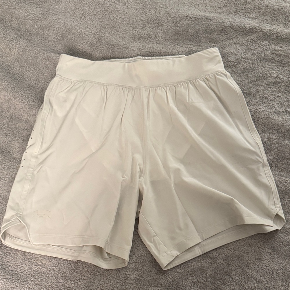 Men’s lined workout shorts
